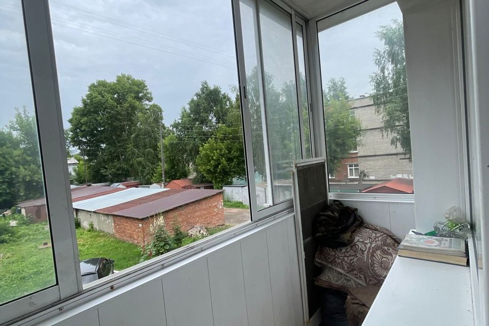 Продаётся 3-комнатная квартира, 53.7 м²