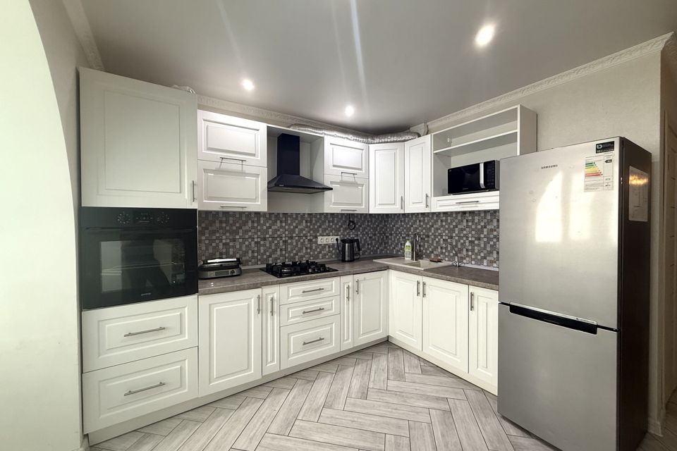 Продаётся 2-комнатная квартира, 93 м²