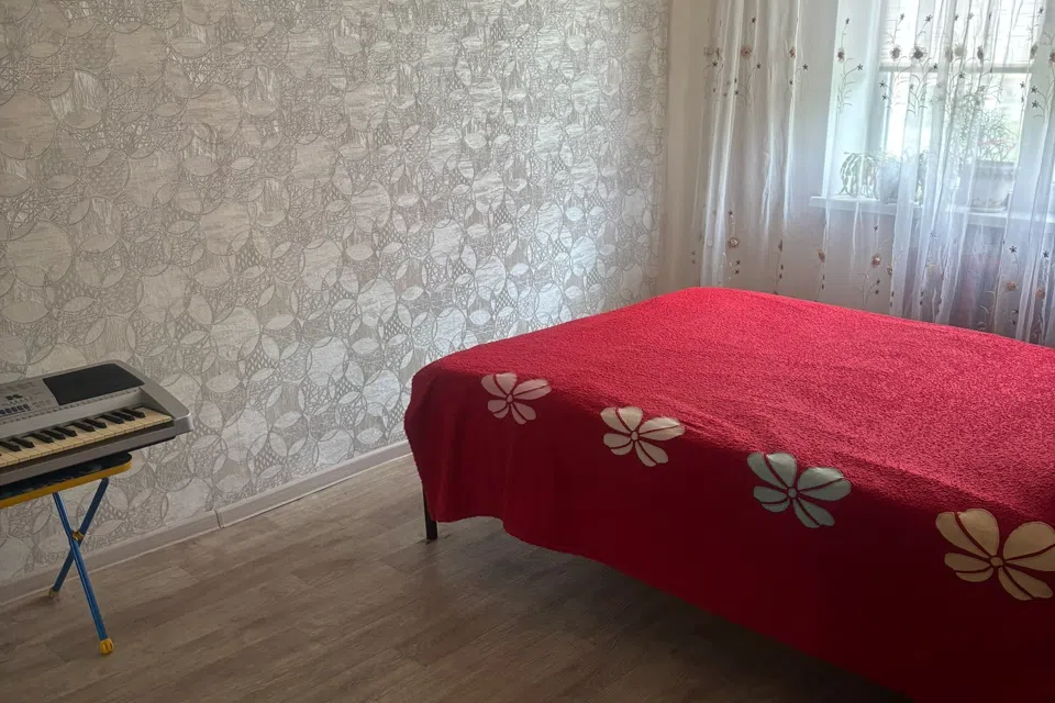 Продаётся 3-комнатная квартира, 57 м²