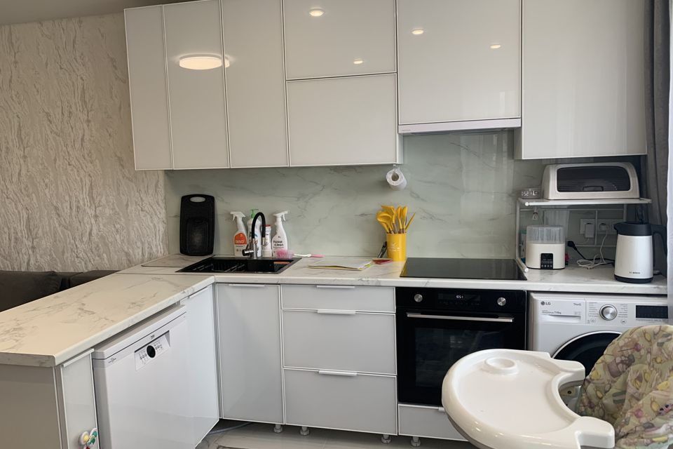 Продаётся 2-комнатная квартира, 58.7 м²