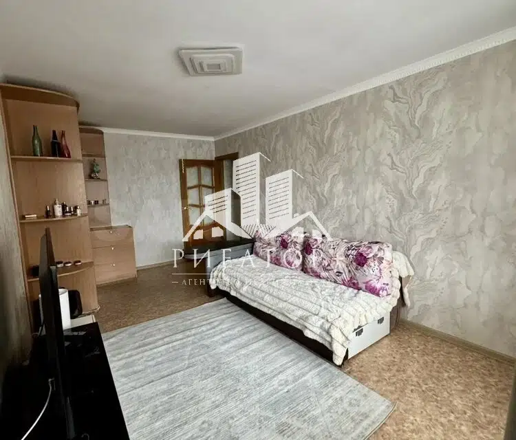 Продаётся 1-комнатная квартира, 30.4 м²
