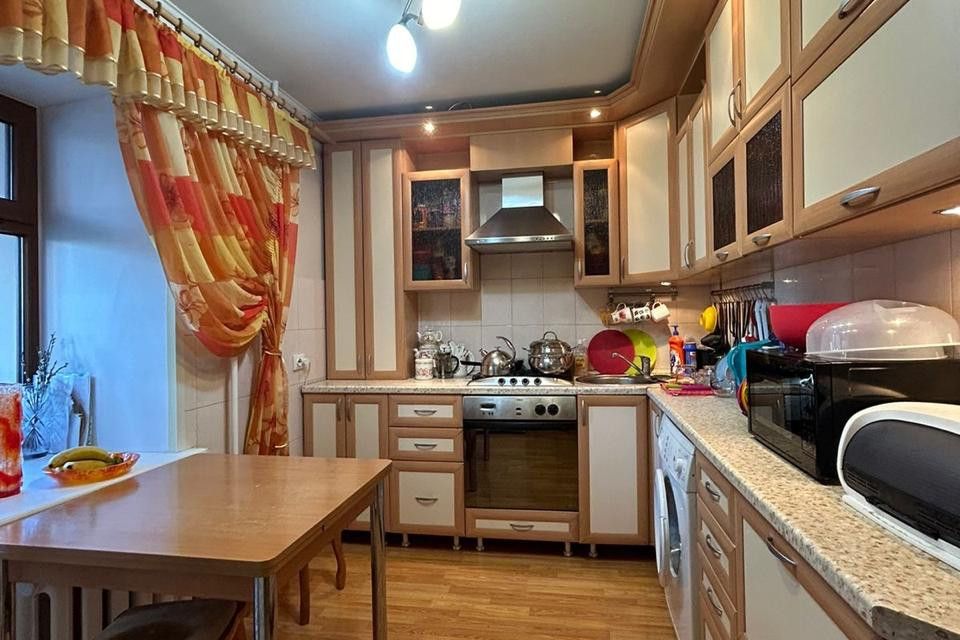 Продаётся 3-комнатная квартира, 68.3 м²