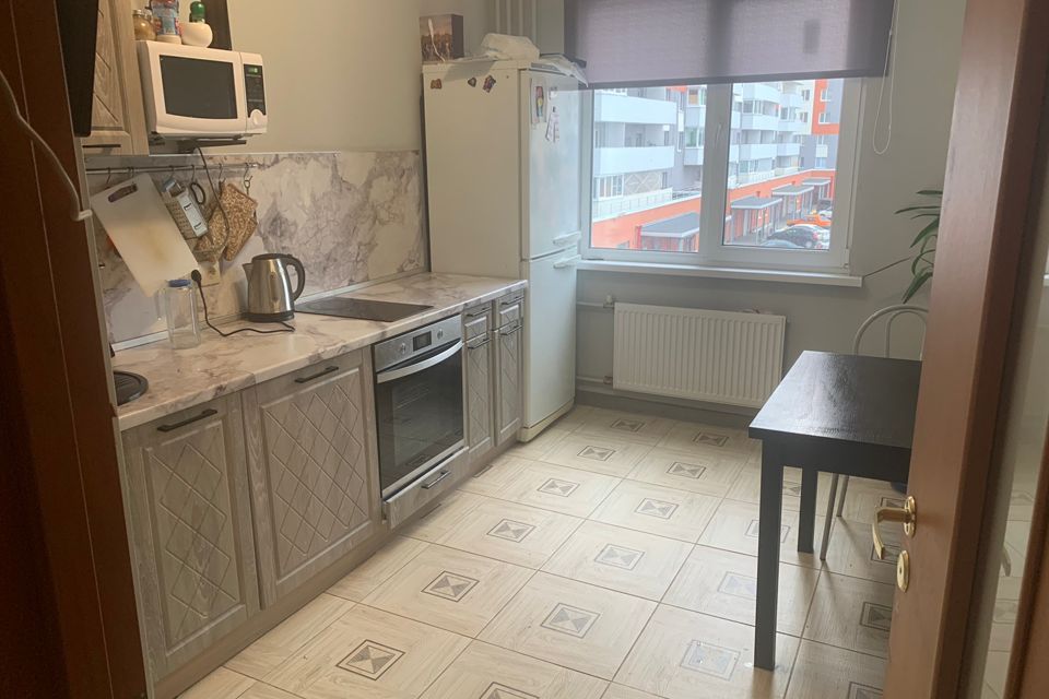 Продаётся 1-комнатная квартира, 37 м²