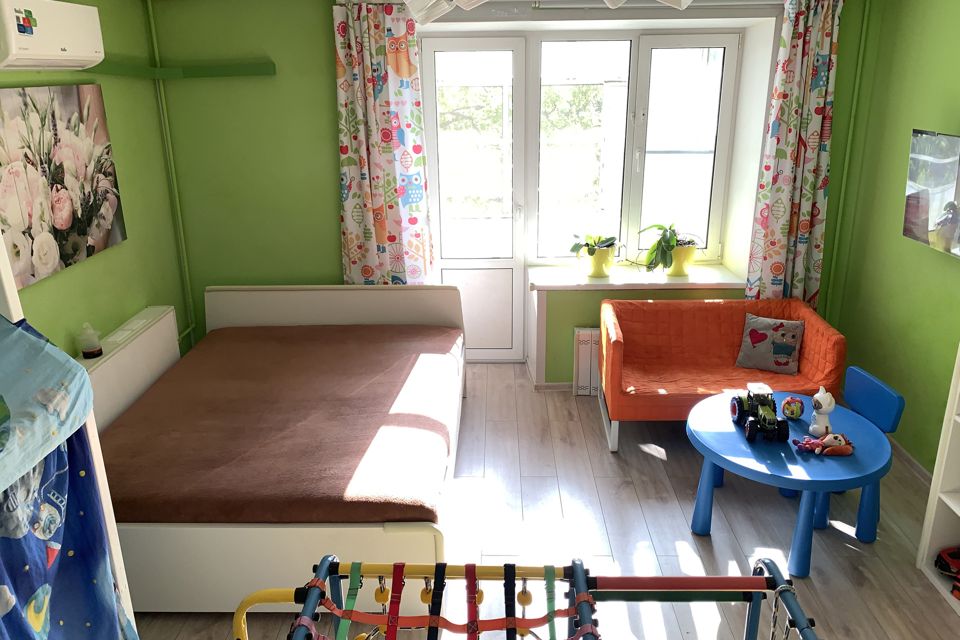 Продаётся 1-комнатная квартира, 37 м²