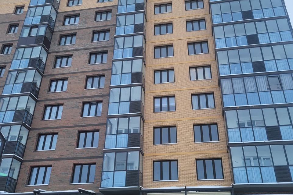 Продаётся 2-комнатная квартира, 70.8 м²