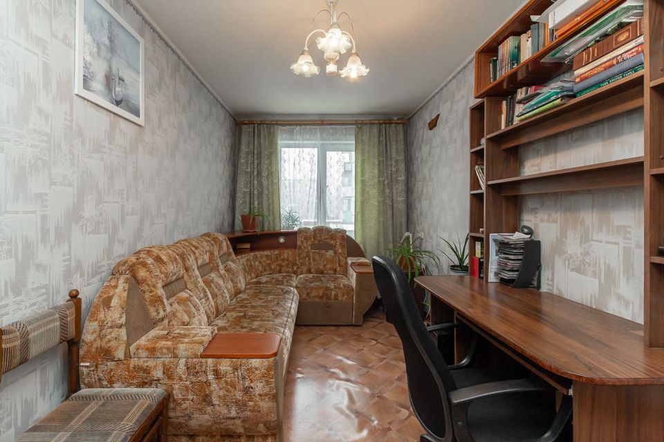 Продаётся 4-комнатная квартира, 93.4 м²