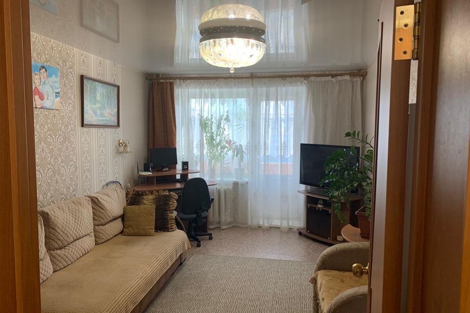 Продаётся 3-комнатная квартира, 56.8 м²