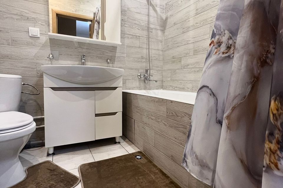Продаётся 1-комнатная квартира, 42.1 м²