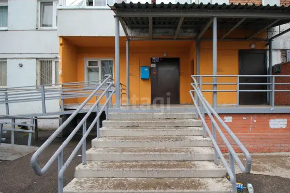 Продаётся 3-комнатная квартира, 58.3 м²