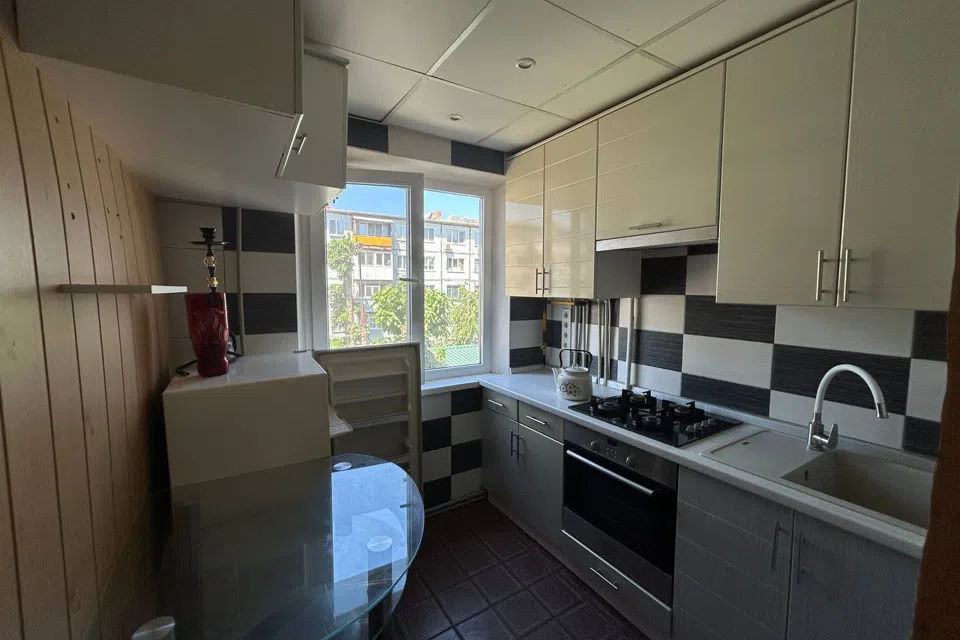 Продаётся 3-комнатная квартира, 62 м²