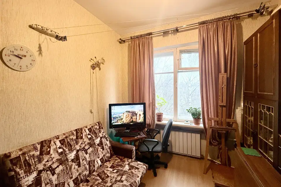 Продаётся комната в 4-комн. квартире, 13.1 м²