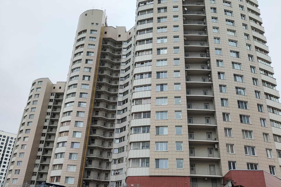 Продаётся 1-комнатная квартира, 52.5 м²