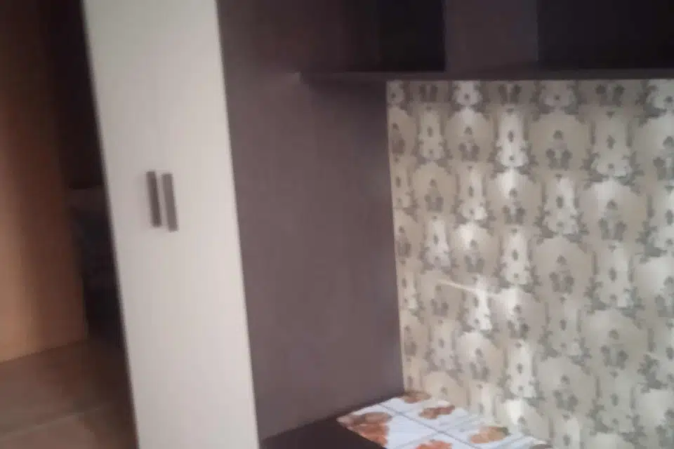 Сдаётся комната в 3-комн. квартире, 42 м²