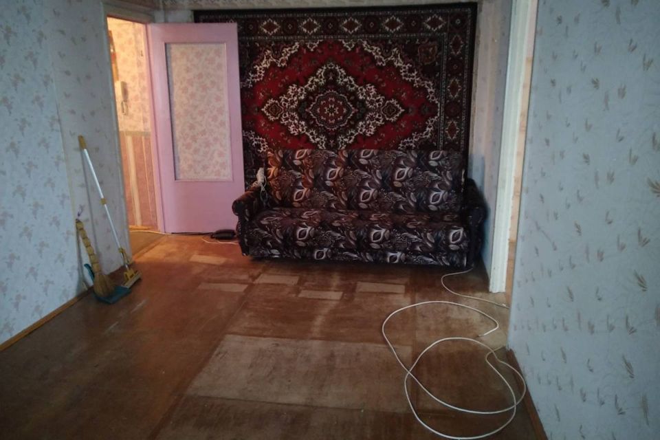 Продаётся 3-комнатная квартира, 49.3 м²