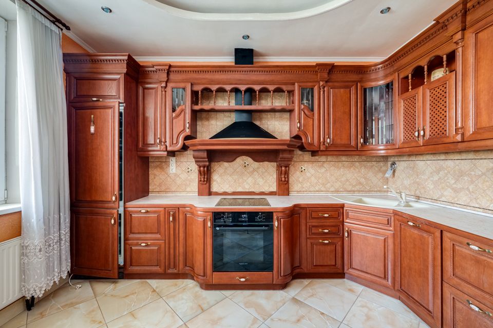 Продаётся 3-комнатная квартира, 109 м²