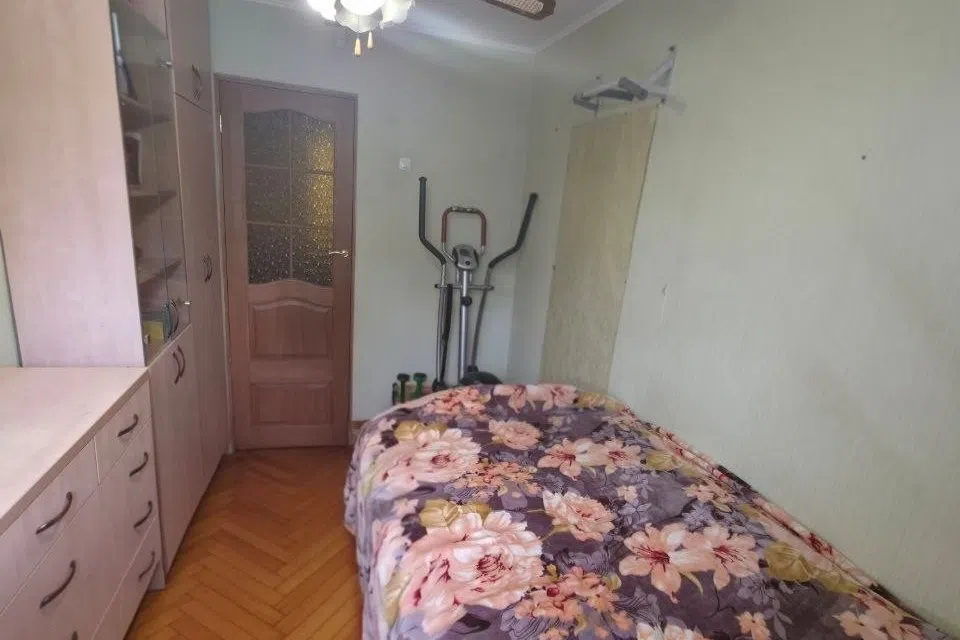 Продаётся 3-комнатная квартира, 62.3 м²