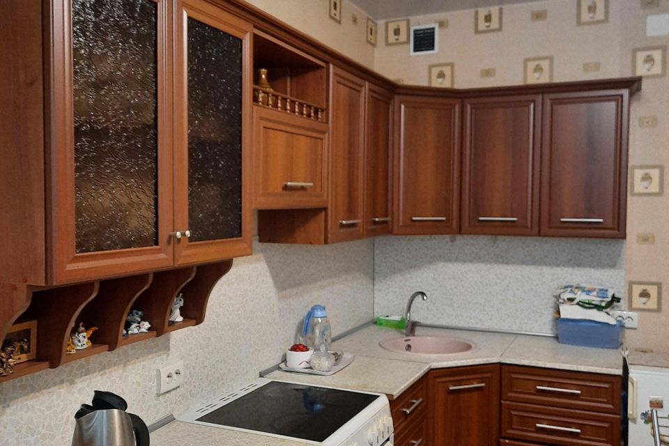 Продаётся 1-комнатная квартира, 42 м²
