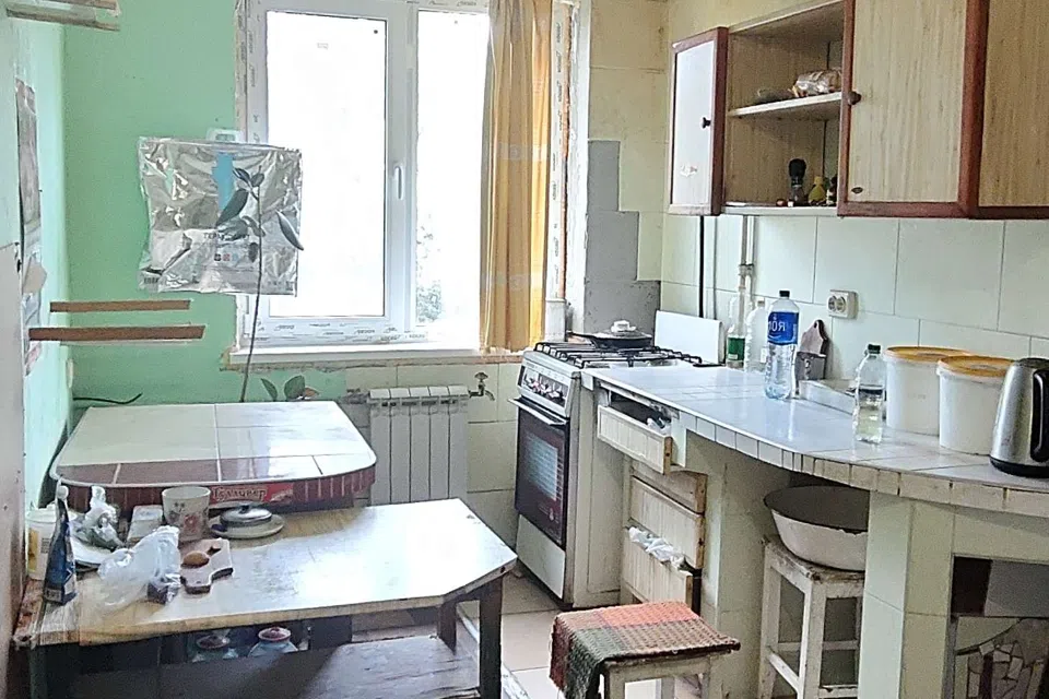 Продаётся 4-комнатная квартира, 60 м²