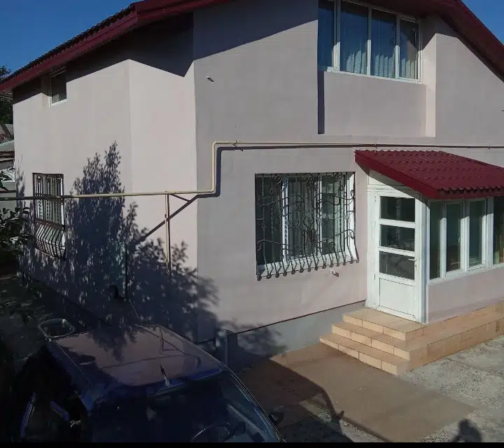 Продаётся 2-этажный дом, 181 м²