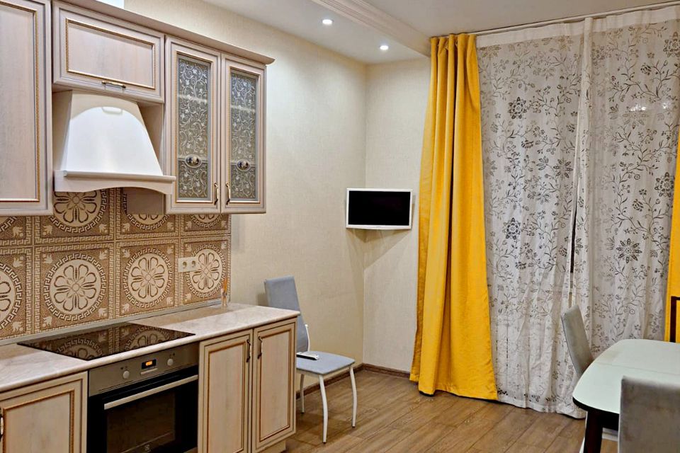 Продаётся 1-комнатная квартира, 50.2 м²