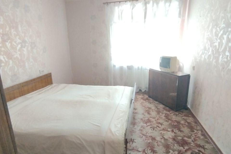 Продаётся 4-комнатная квартира, 76 м²