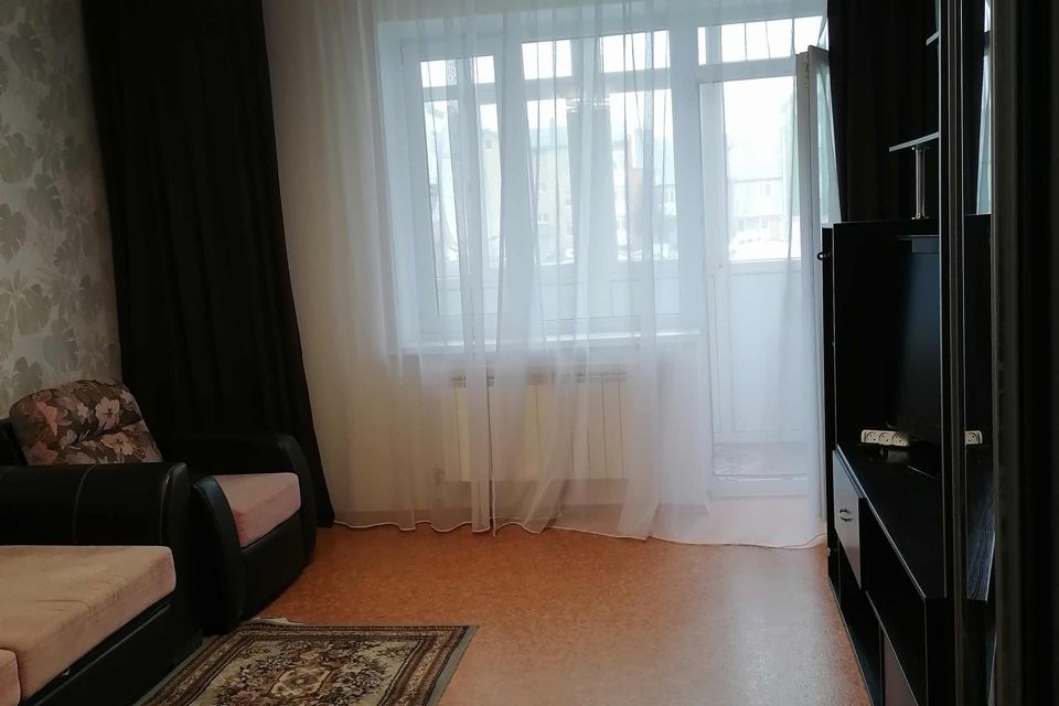 Продаётся 1-комнатная квартира, 42 м²