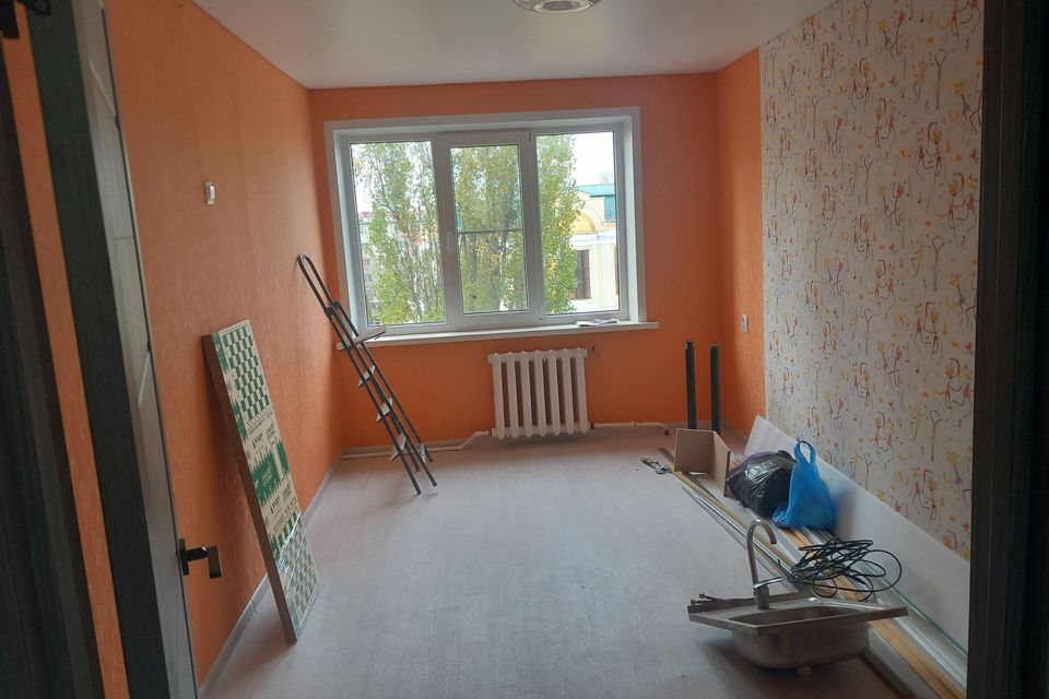 Продаётся 3-комнатная квартира, 59.4 м²