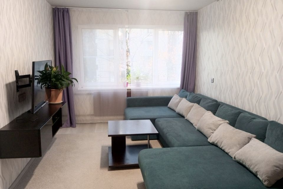 Продаётся 3-комнатная квартира, 60.1 м²