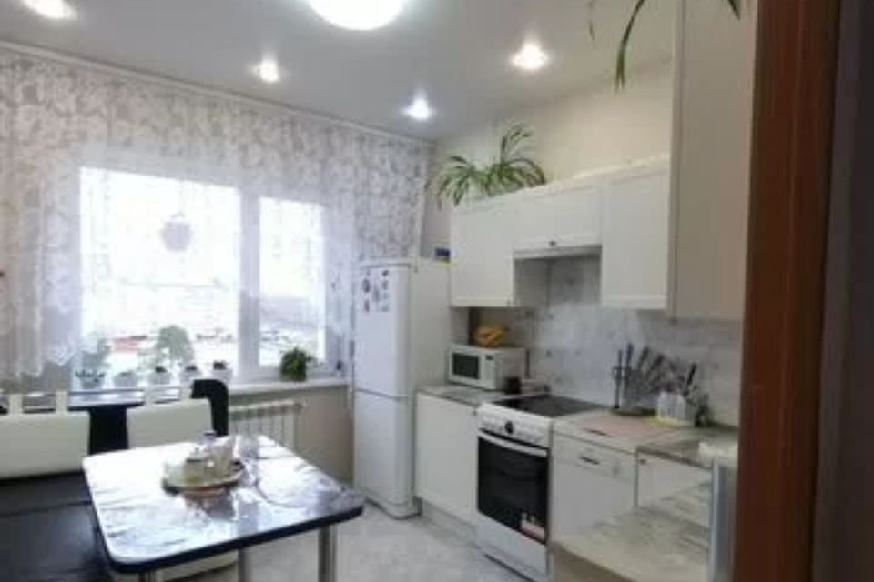 Продаётся 2-комнатная квартира, 58.3 м²