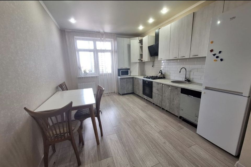 Продаётся 2-комнатная квартира, 60.4 м²