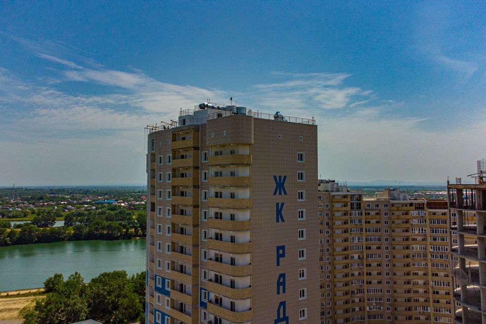 Продаётся 3-комнатная квартира, 97 м²