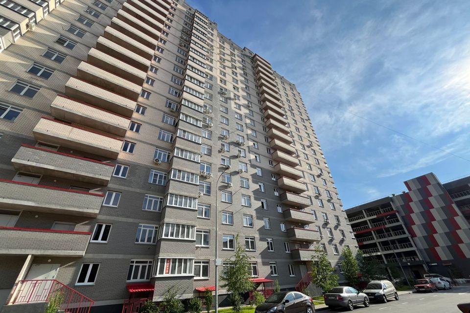 Продаётся 3-комнатная квартира, 100 м²