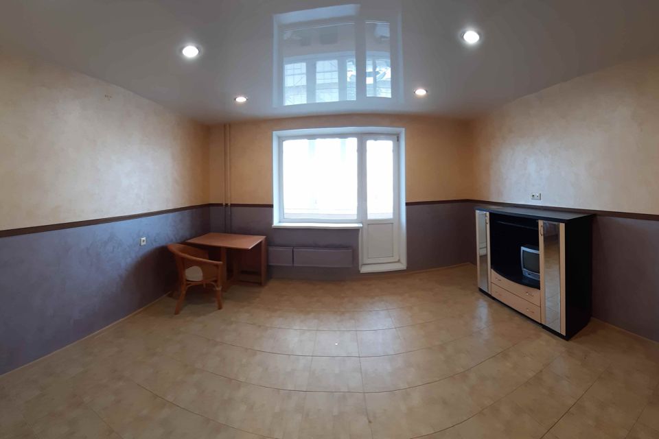 Продаётся 4-комнатная квартира, 82 м²