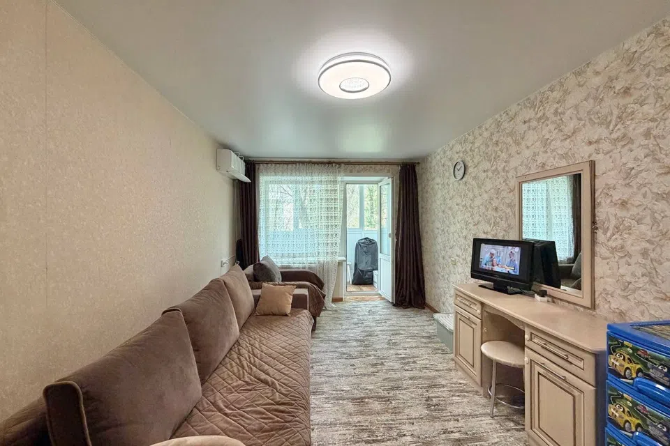 Продаётся 1-комнатная квартира, 32 м²