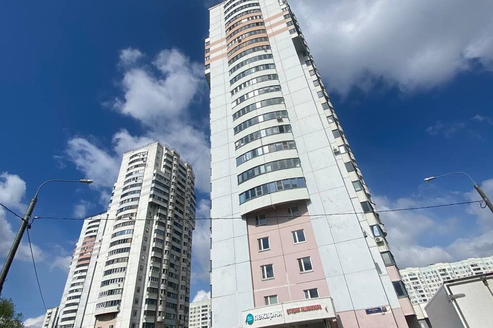 Продаётся 1-комнатная квартира, 39.8 м²