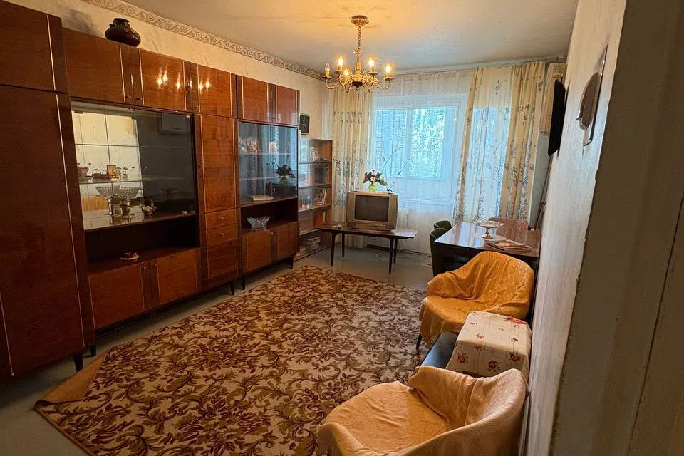 Продаётся 4-комнатная квартира, 65 м²