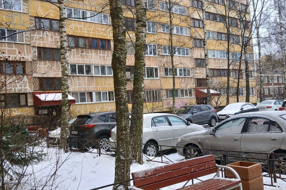 Продаётся 1-комнатная квартира, 32 м²