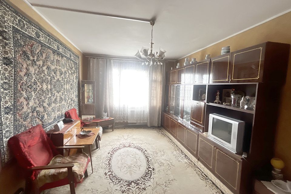 Продаётся 1-комнатная квартира, 38.8 м²