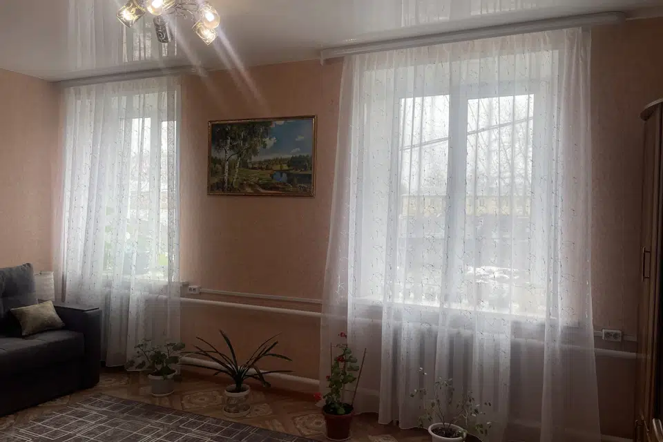 Продаётся 2-комнатная квартира, 56.9 м²