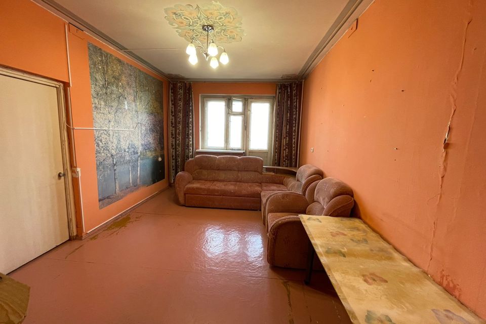 Продаётся 4-комнатная квартира, 100 м²