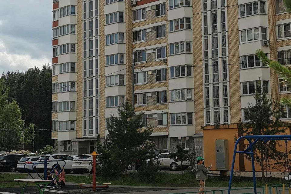 Продаётся 1-комнатная квартира, 39 м²