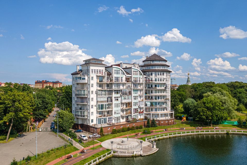 Продаётся 2-комнатная квартира, 76.9 м²