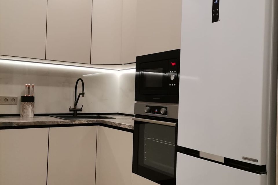 Сдаётся 1-комнатная квартира, 54 м²