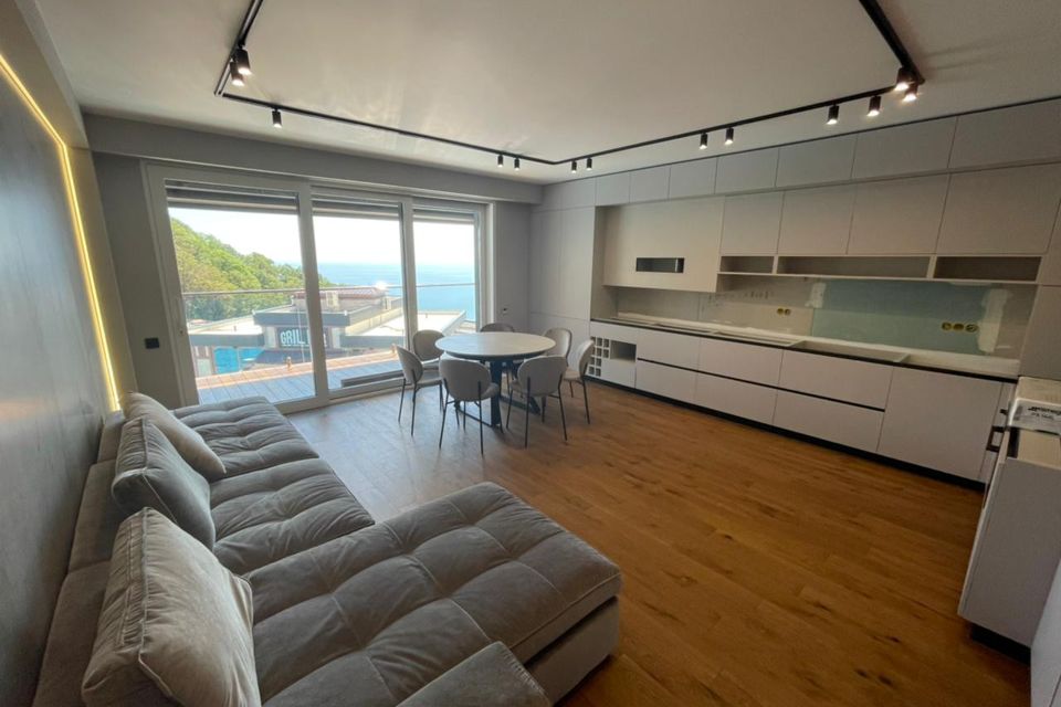 Продаётся 2-комнатная квартира, 101 м²