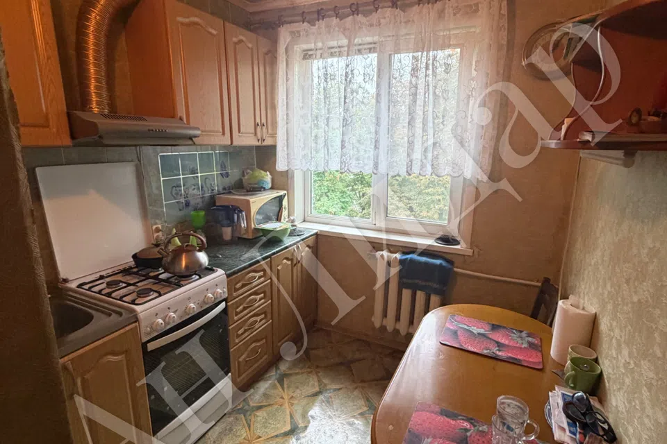 Продаётся 3-комнатная квартира, 60.8 м²
