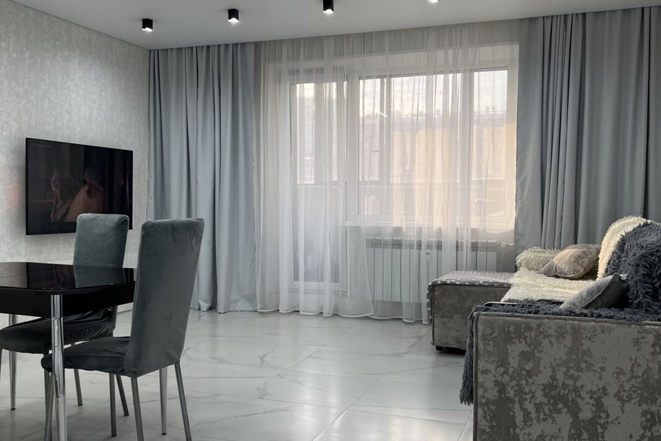 Продаётся 3-комнатная квартира, 70.3 м²