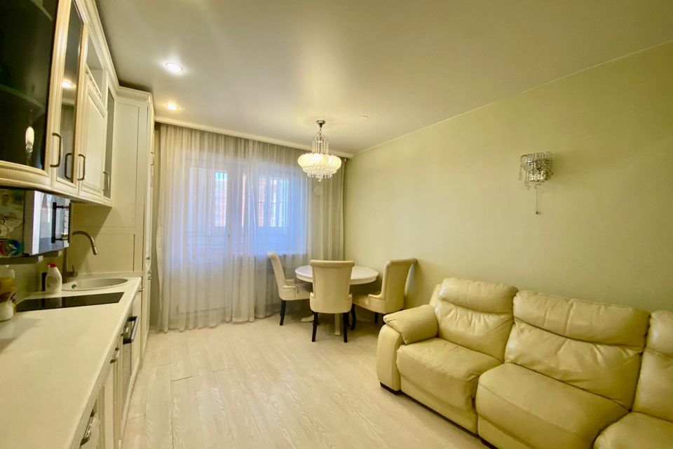 Сдаётся 2-комнатная квартира, 56.5 м²