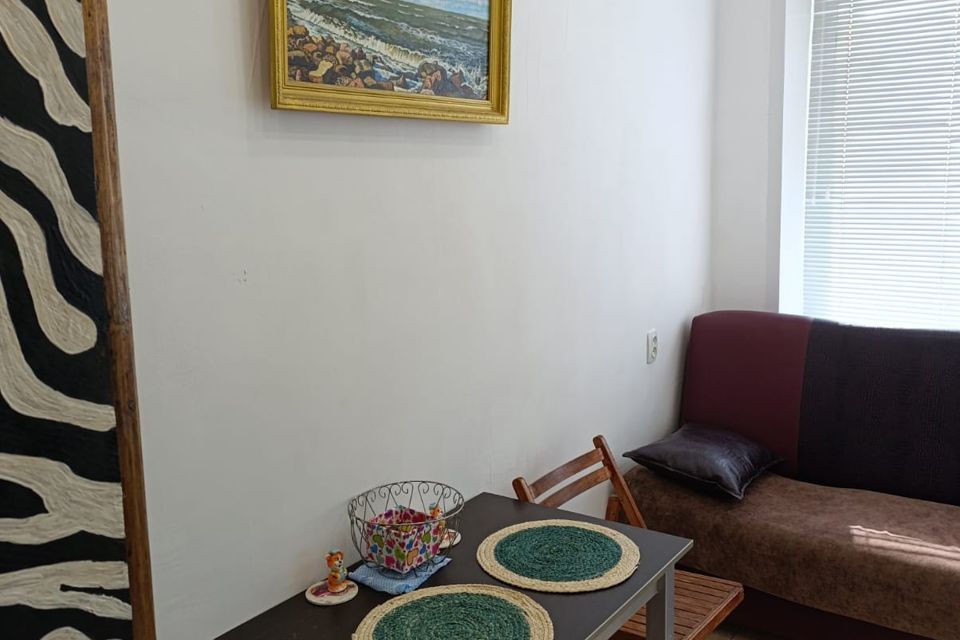 Продаётся 1-комнатная квартира, 43 м²