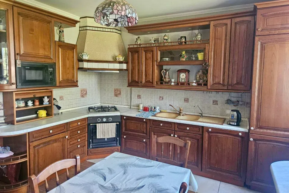 Продаётся 3-этажный дом, 356.3 м²