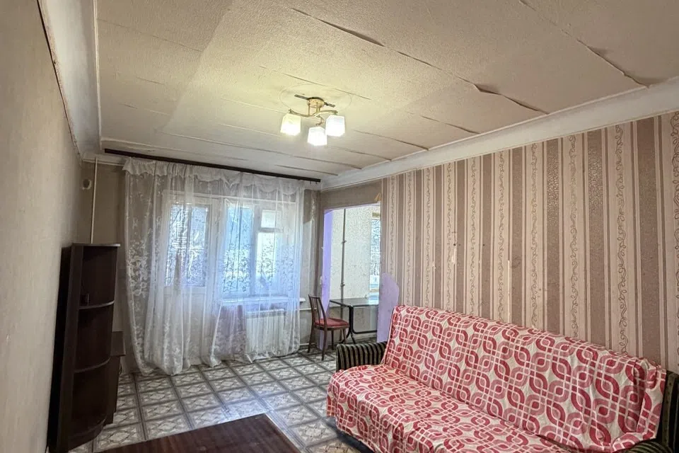 Продаётся 3-комнатная квартира, 56.2 м²